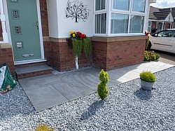Porcelain tiles and grey chippings